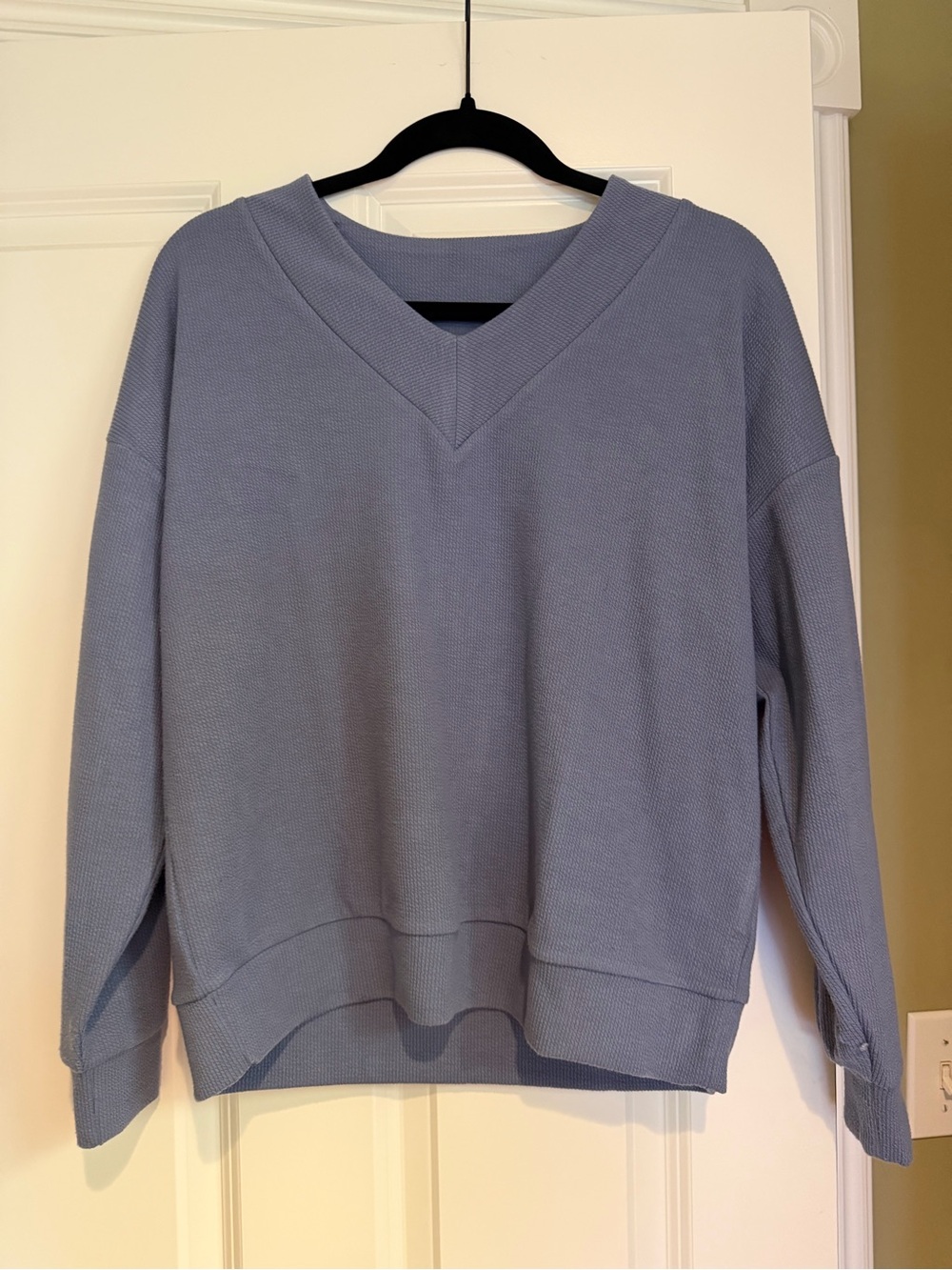 Felina Women's V-Neck Sweater in Dusty Blue
